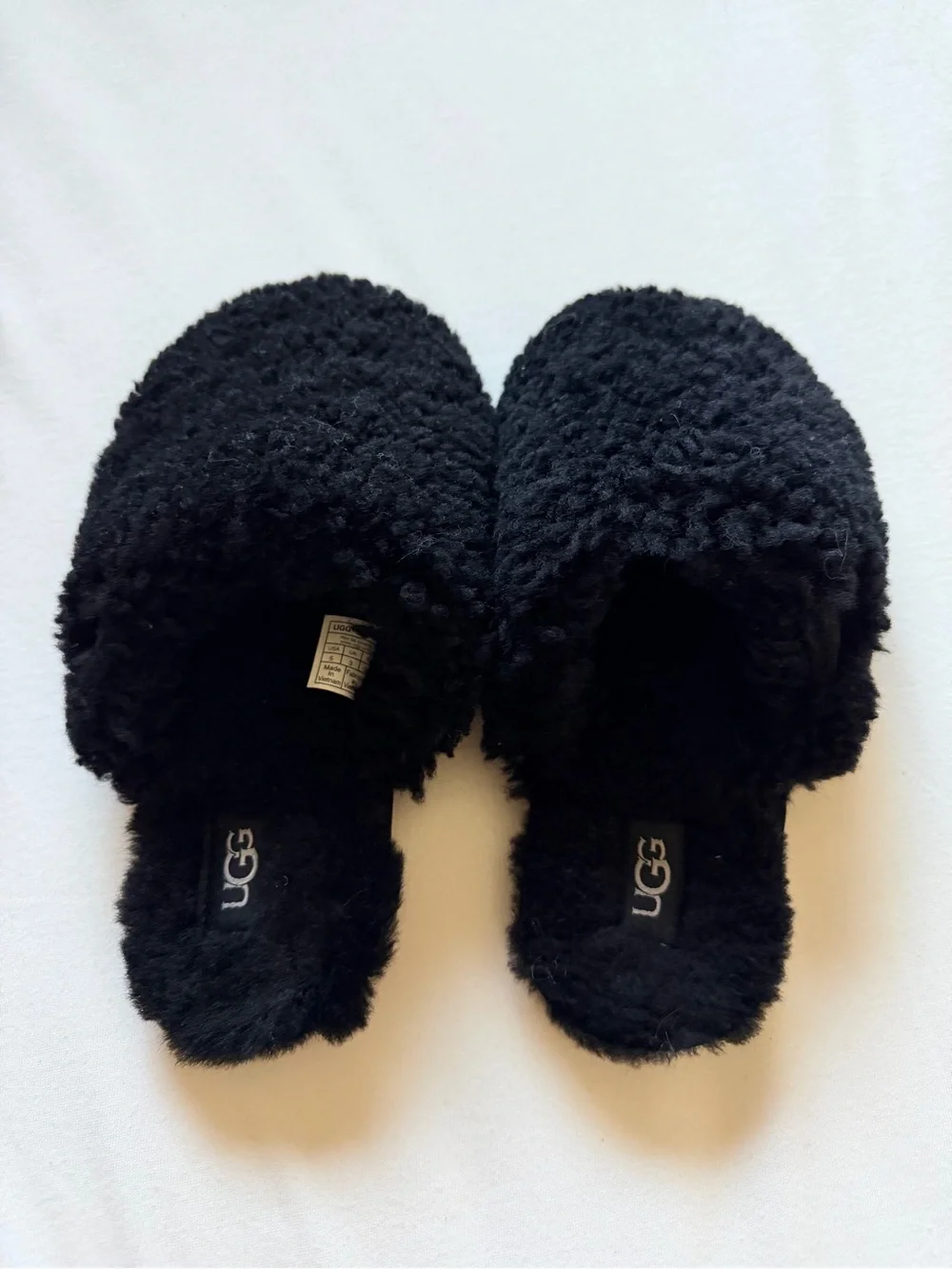 UGG Big Kids Plush Black Slip-On Slippers